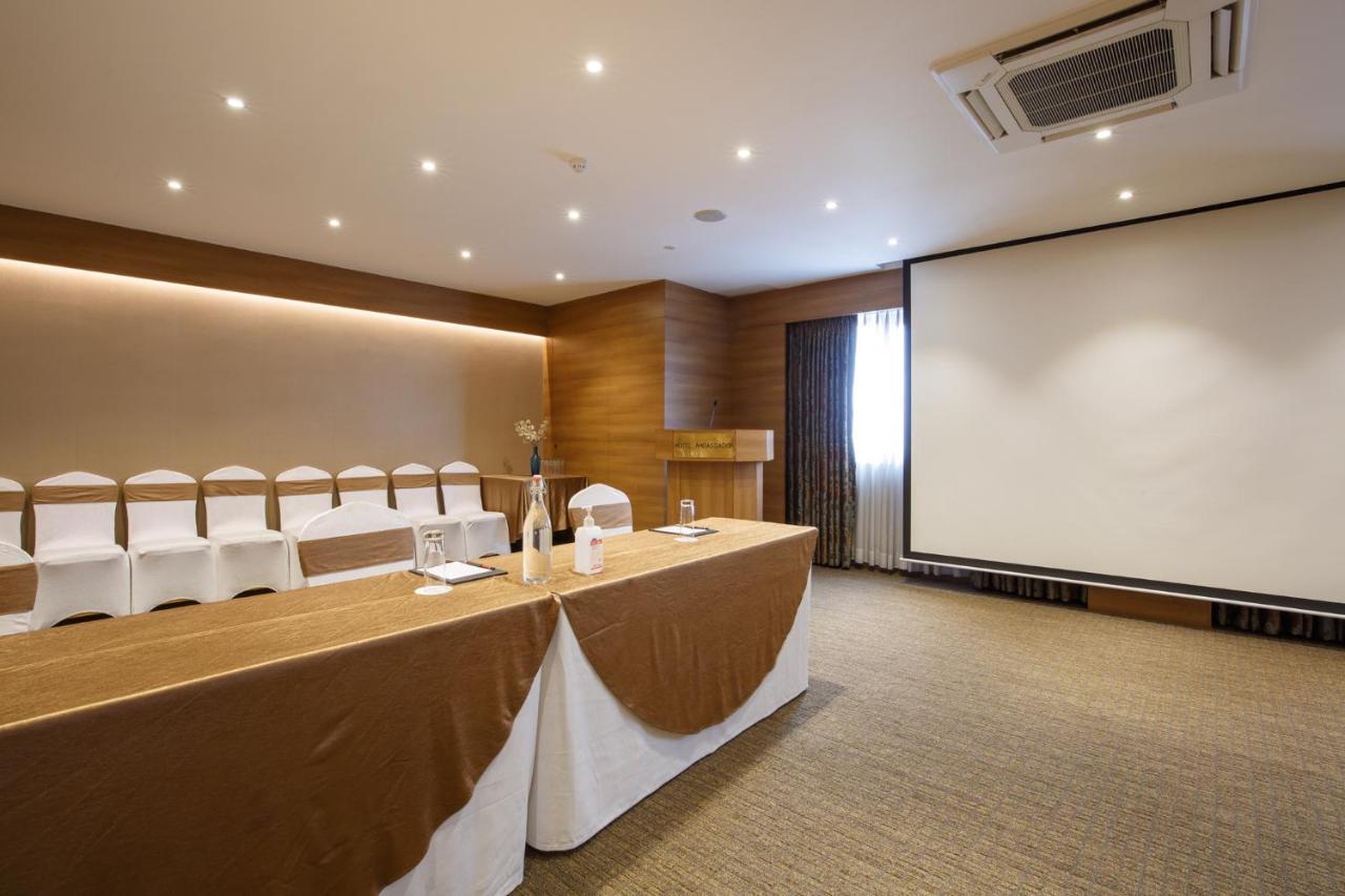 Hotel Ambassador By Ace Hotels Katmandu Kültér fotó