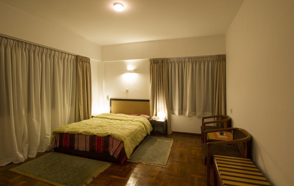Hotel Ambassador By Ace Hotels Katmandu Kültér fotó