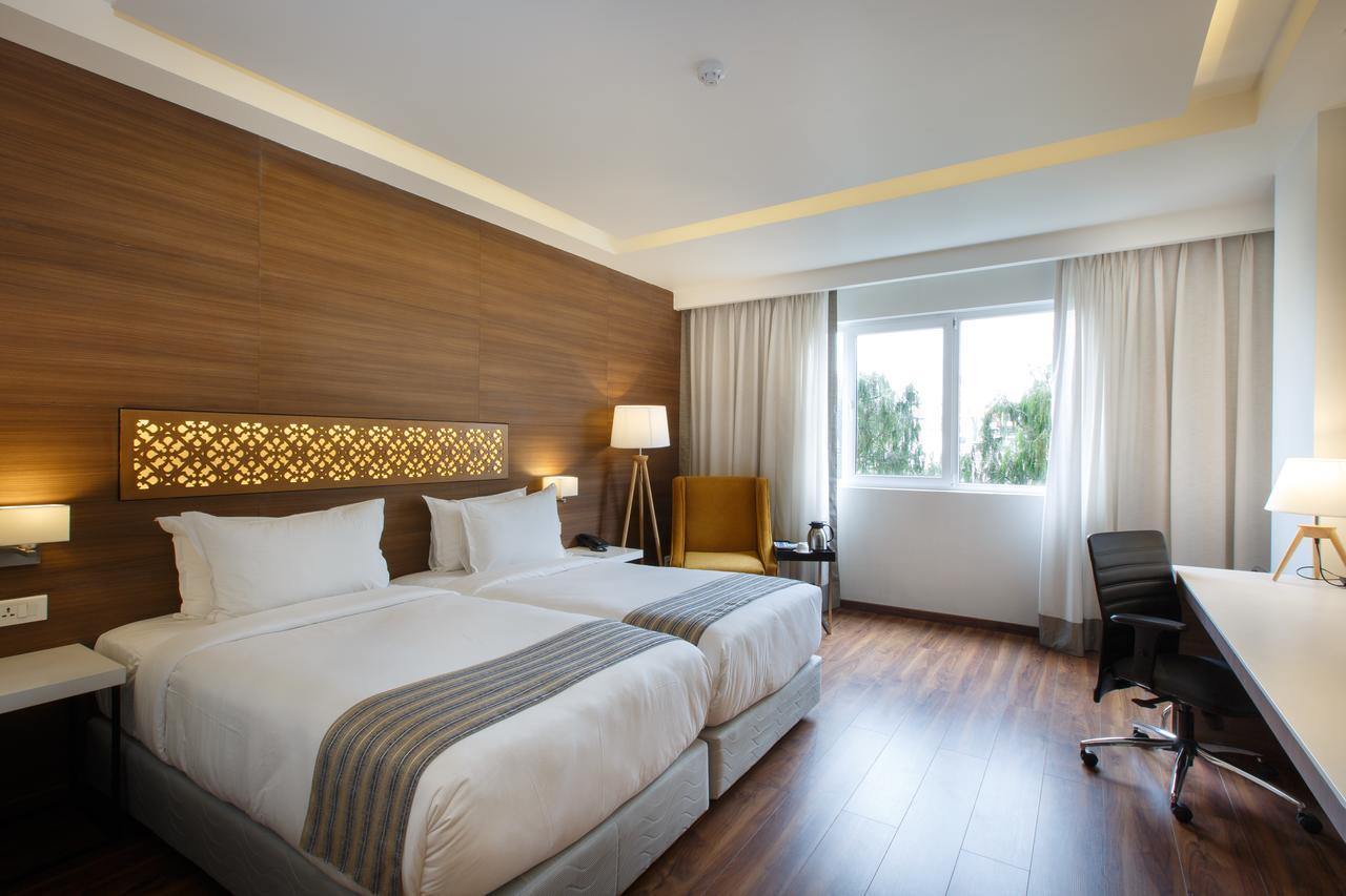 Hotel Ambassador By Ace Hotels Katmandu Kültér fotó